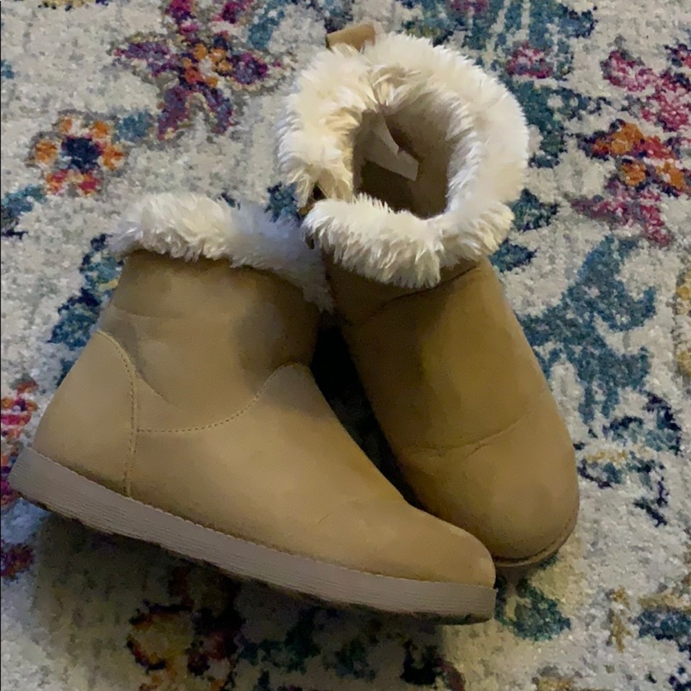 Cat & Jack boots